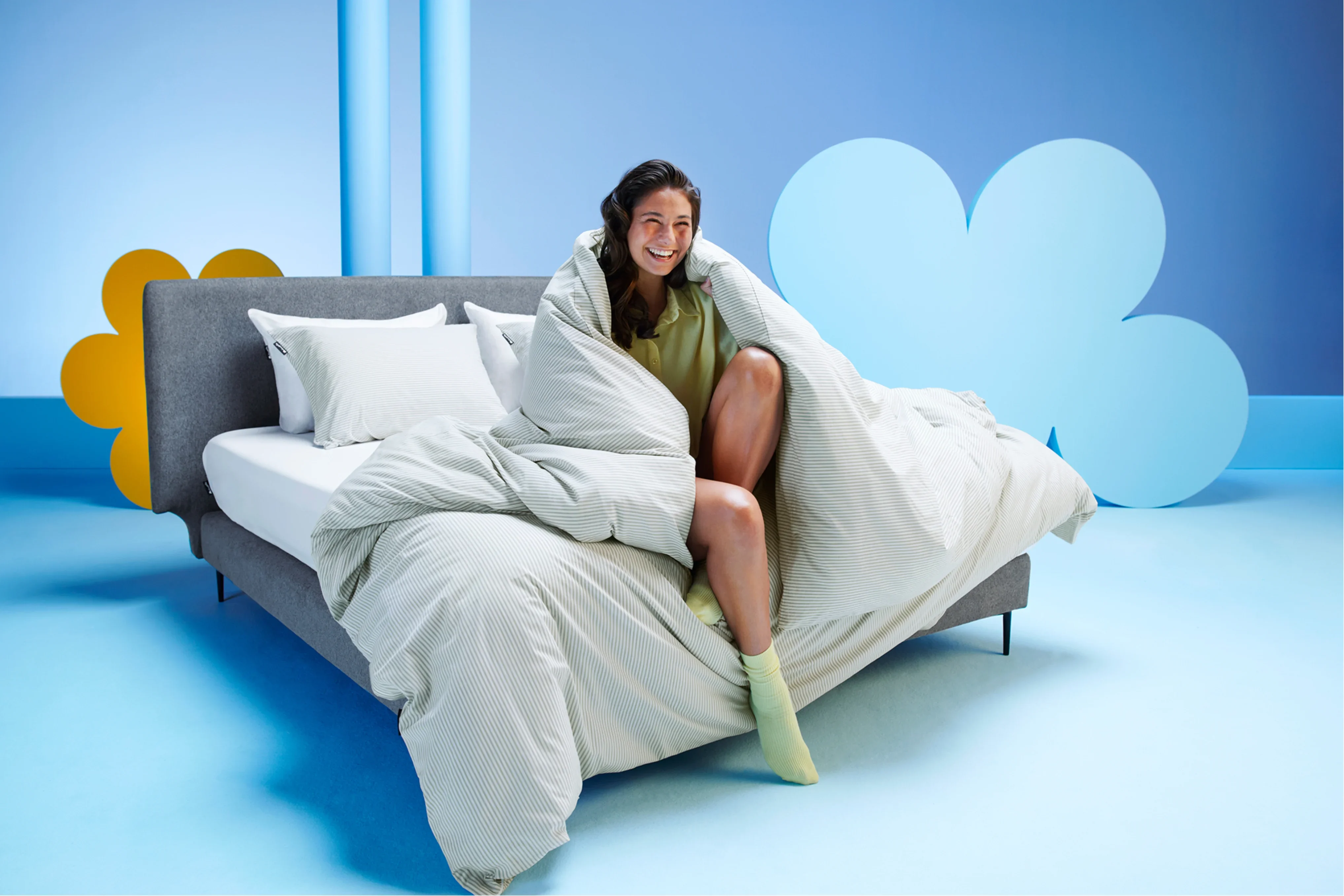 Cloudpillo Striped Bedding Set - Image 4